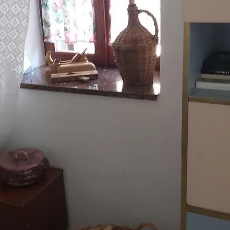 Two Sisters *